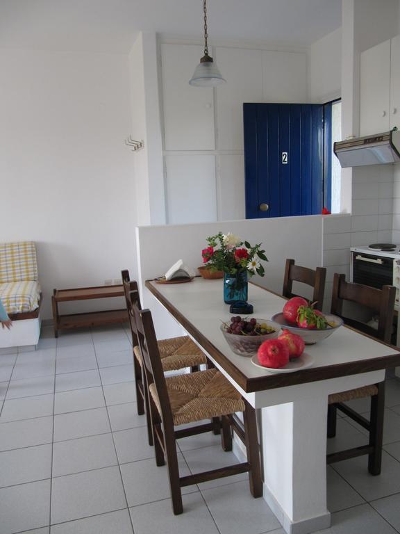 Eressos Ilios Apartments Skala Eresou Room photo